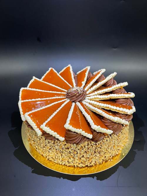 Rendelhető egész torta a Somfa Cukrászdából